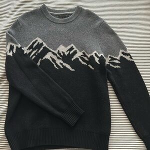 Banana republic sweater - italian yarn